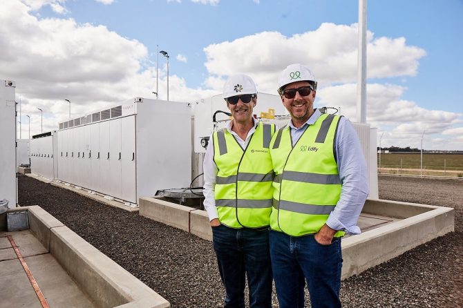 Edify Energy CEO John Cole (right) and Federation Asset Management partner Steven Panizza at the project in Murrumbidgee Shire, New South Wales. Image: Michelle Grogan.