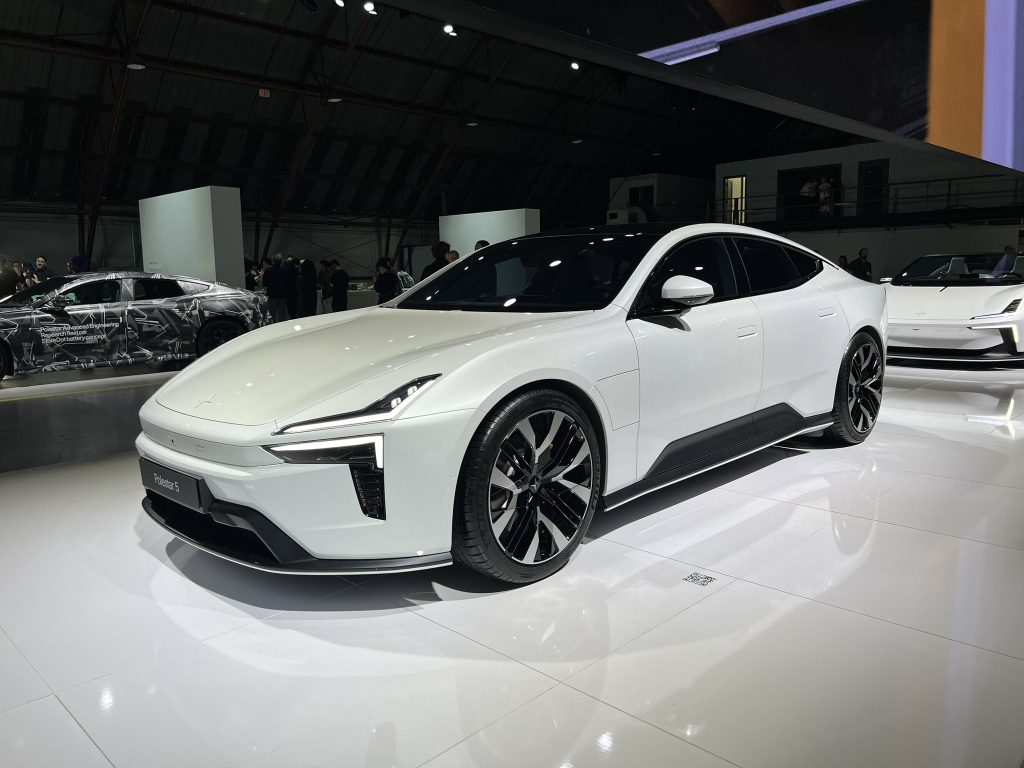 polestar 5 side front