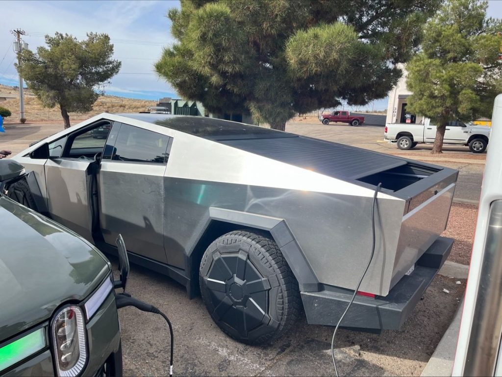 rivian cybertruck