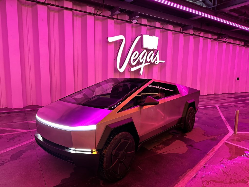 cybertruck vegas loop