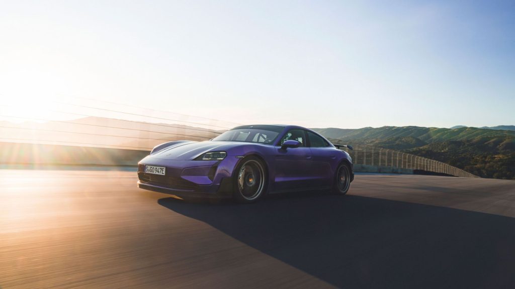 Sky_Purple_Metallic_Taycan_Turbo_GT_A1_00997_006