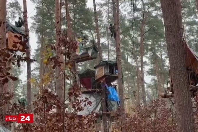 giga berlin treehouse