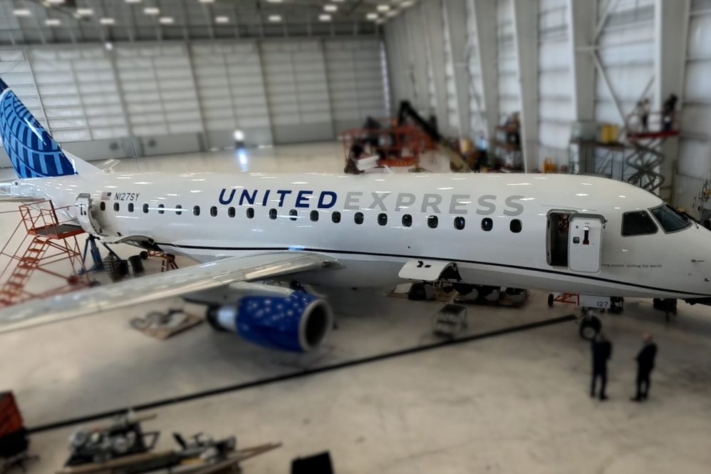 United Receives FAA Certification on Starlink Aircraft