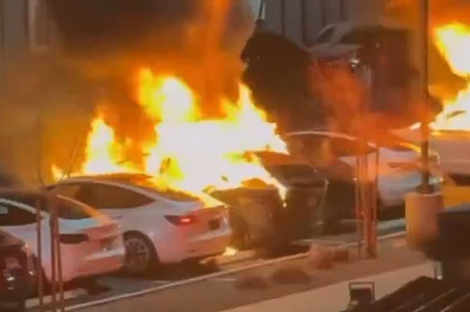 tesla-fire-las-vegas