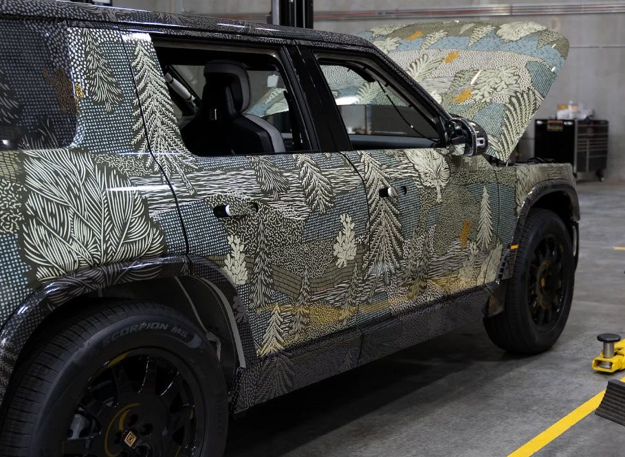 rivian-r2-wrap