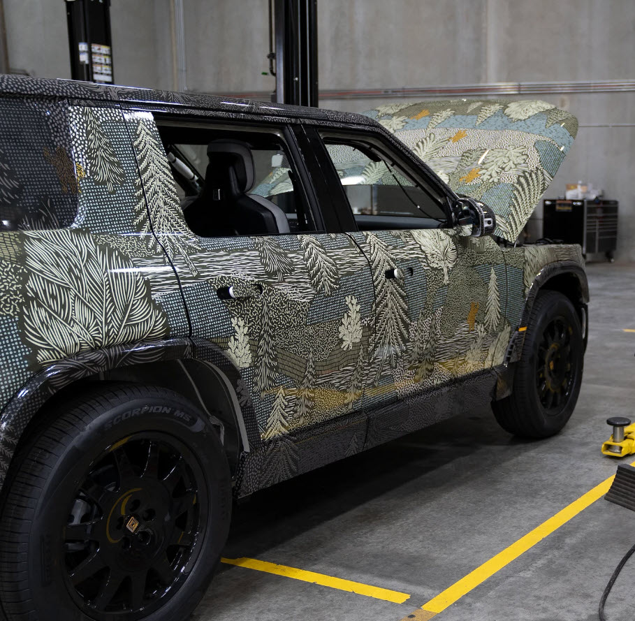 rivian-r2-wrap