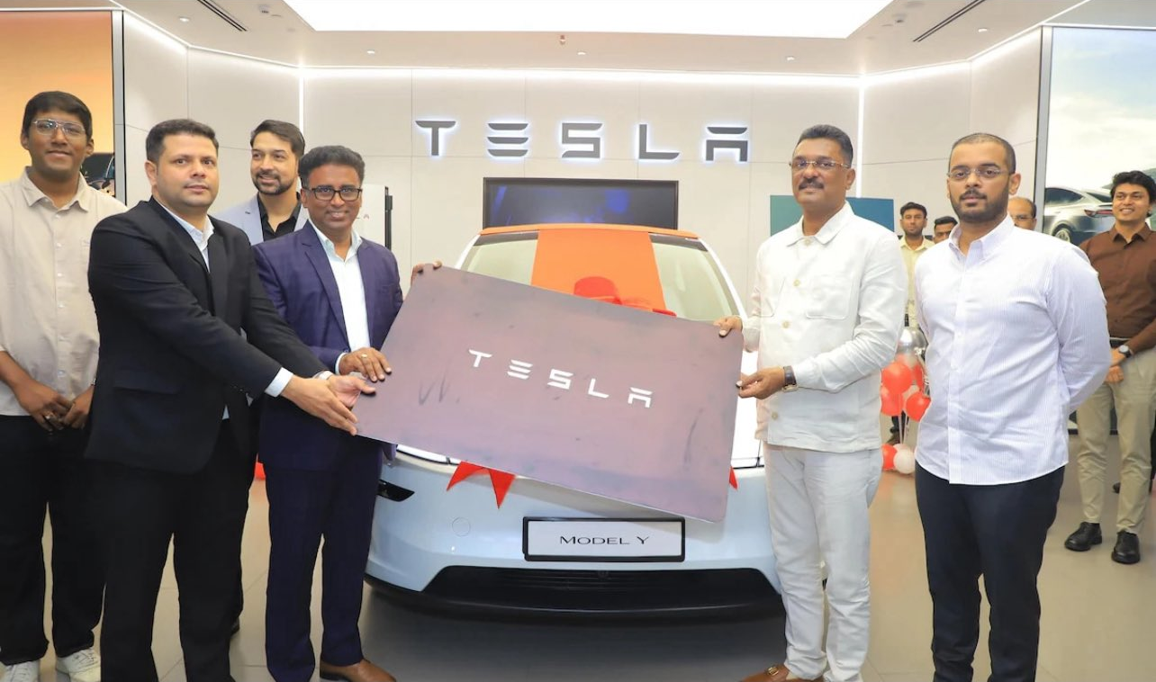 Tesla Delivers First Model Y in Mumbai as India Rollout Begins - Drive ...