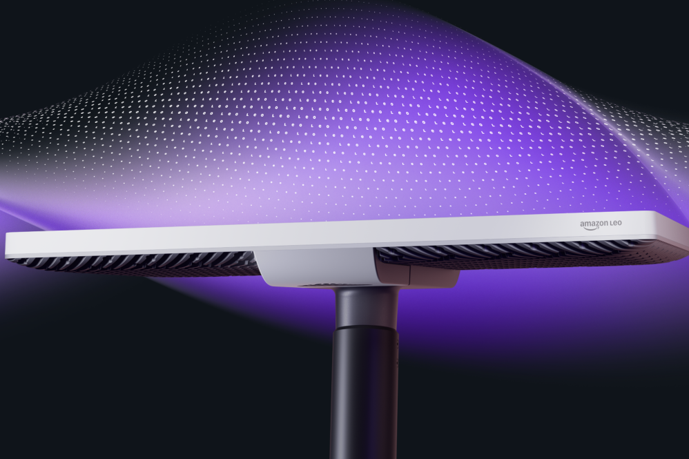 hugoreveal-brand-aurora-1