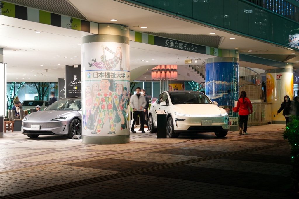 tesla japan mall
