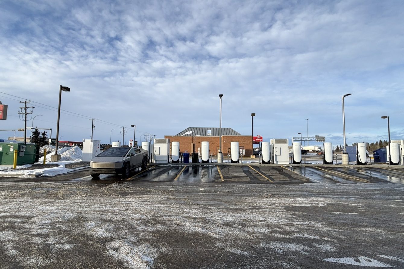 Tesla leads as Canada adds nearly 2,000 DC fast charging ports in 2025 ...