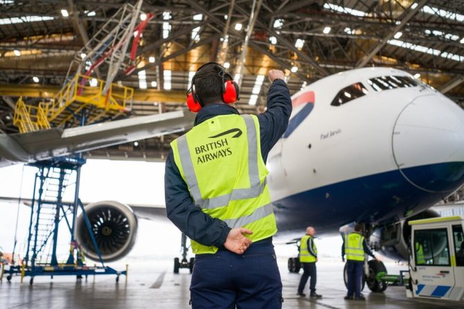 British_Airways-British_Airways_first_787_aircraft_being_fitted_with_Starlink-960x720-ref207396