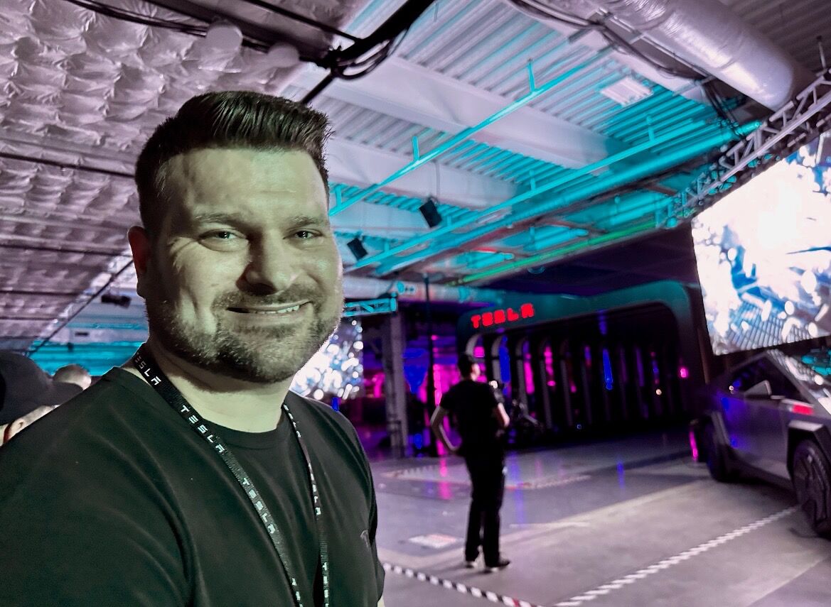 Tesla Cybercab Manufacturing Leader Mark Lupkey Departs