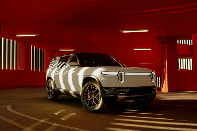 rivian r2