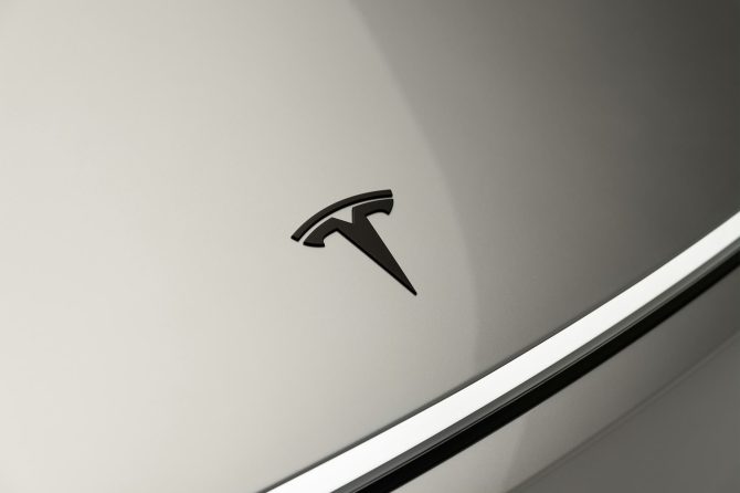 tesla t logo