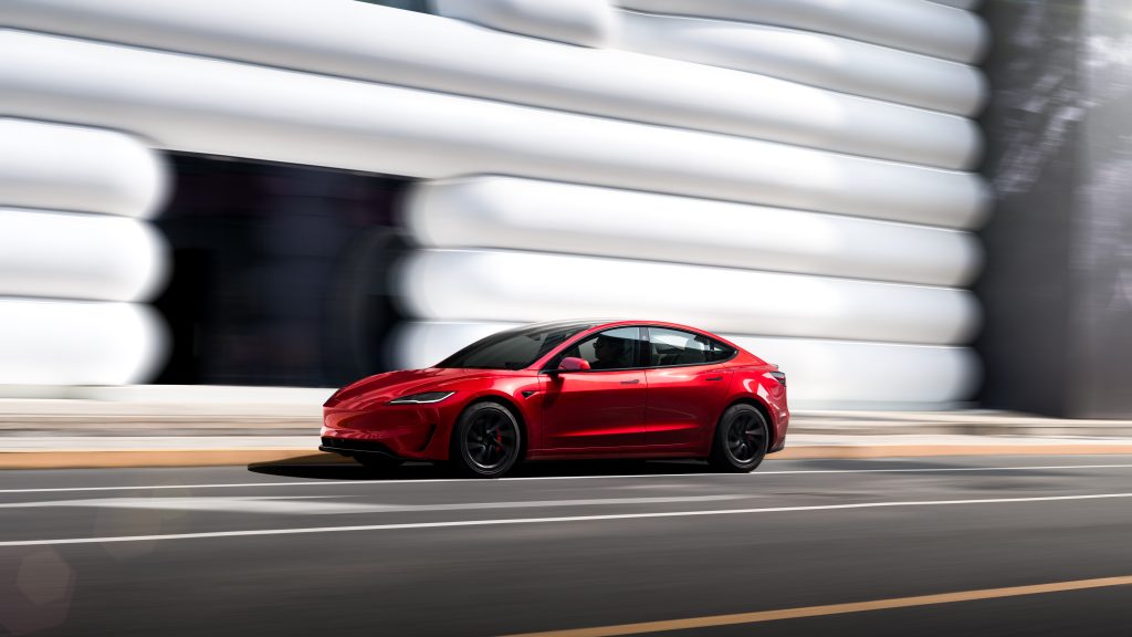 model3 red