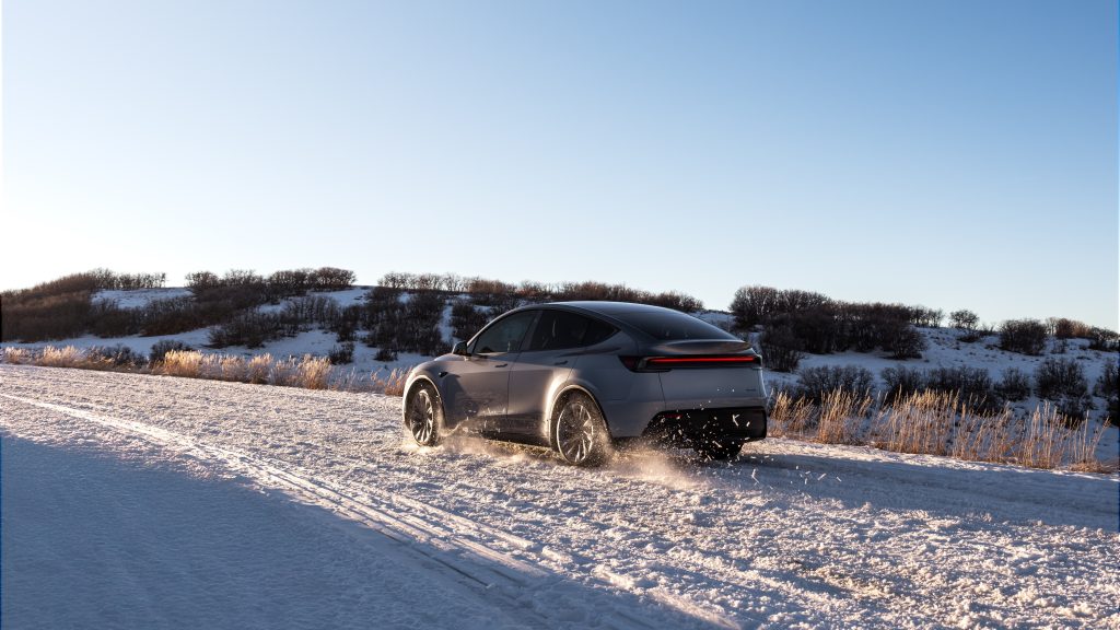 modely drifting in snow
