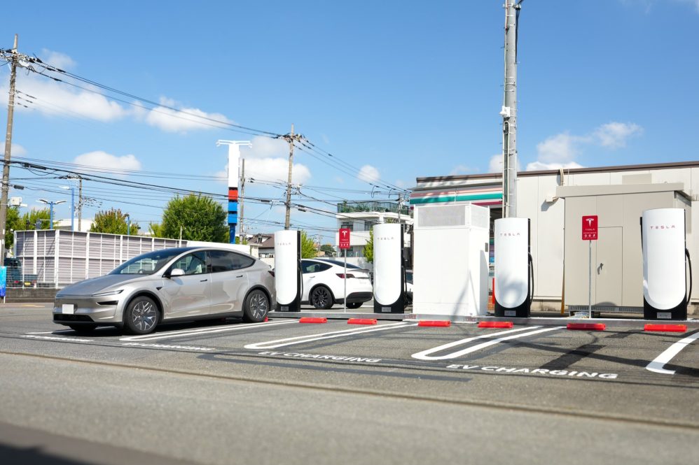 tesla supercharger 150 japan