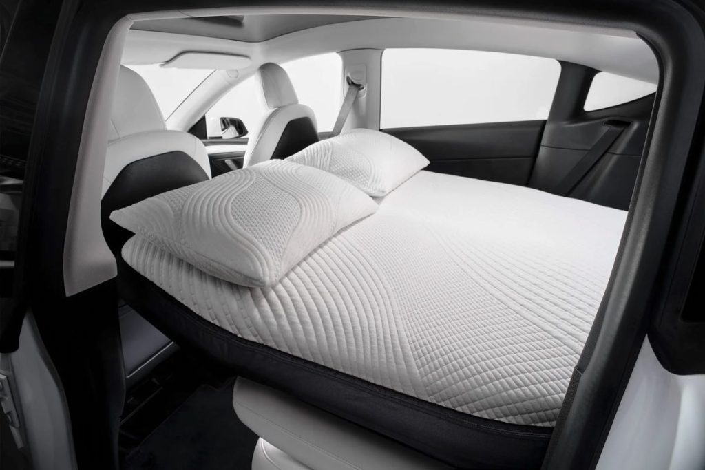 snuuzu model y mattress in car