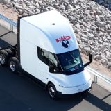 hmd tesla semi