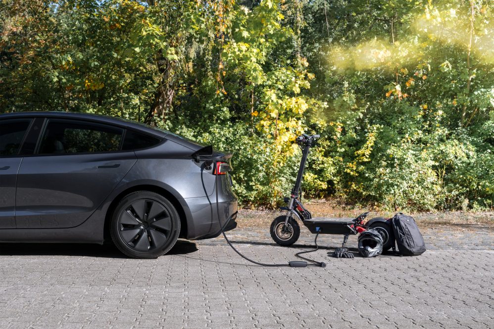 model 3 v2l