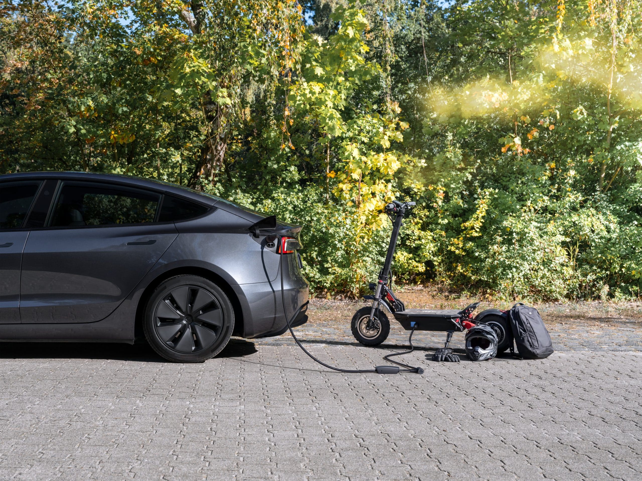 Tesla expands Powershare to Model 3 and Model Y, adds V2L across U.S. lineup