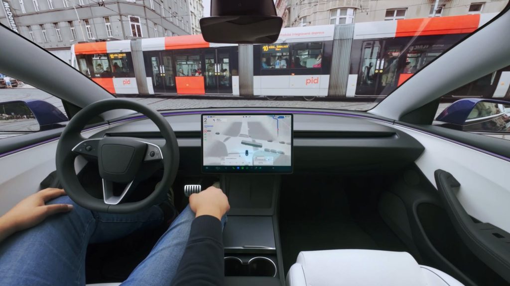 tesla fsd czechia