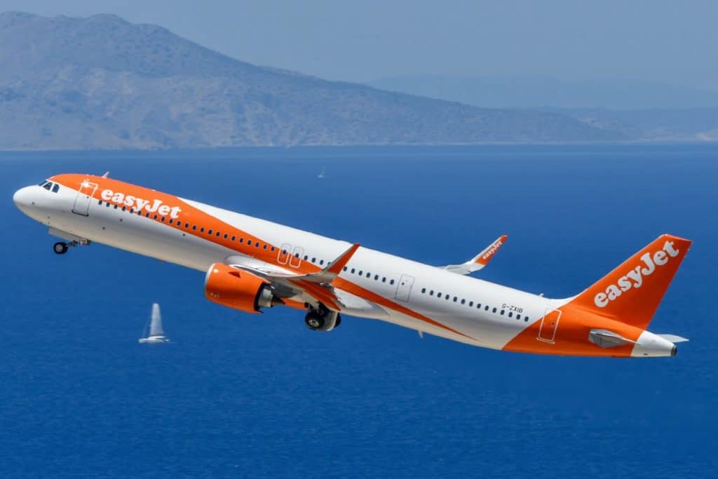 easyjet taking off