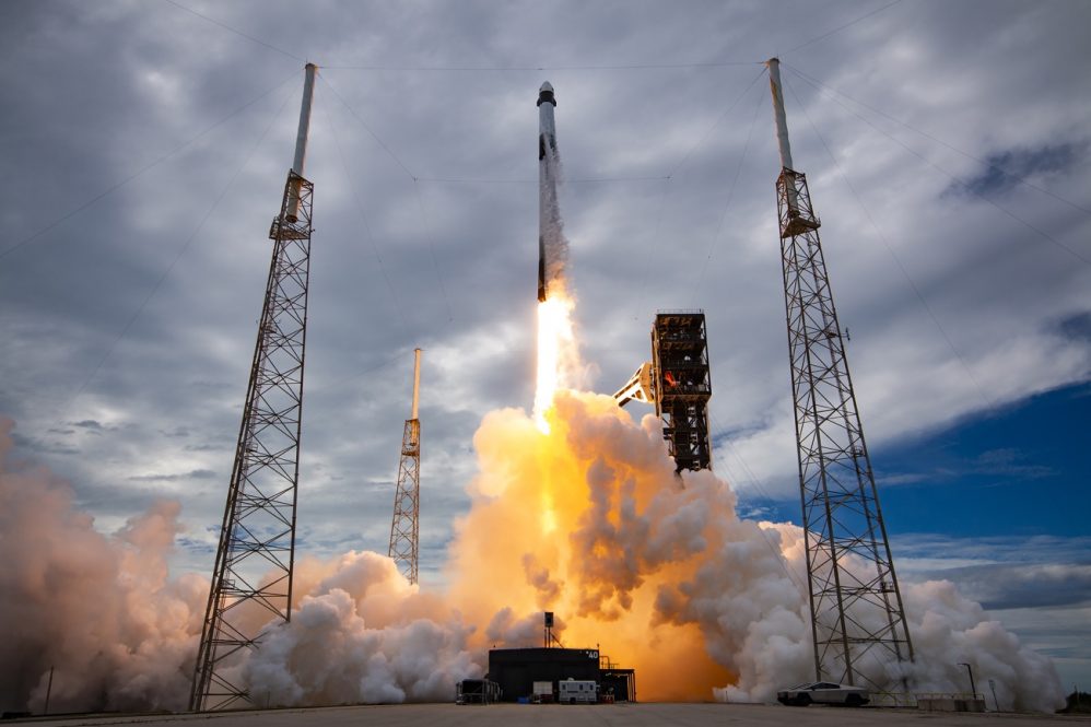 spacex dragon
